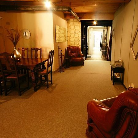 Spacieuse Suite Maison De Ville - 4 Personnes 올롱생테마리 외부 사진