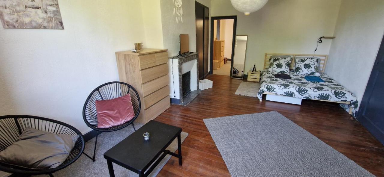 Spacieuse Suite Maison De Ville - 4 Personnes 올롱생테마리 외부 사진